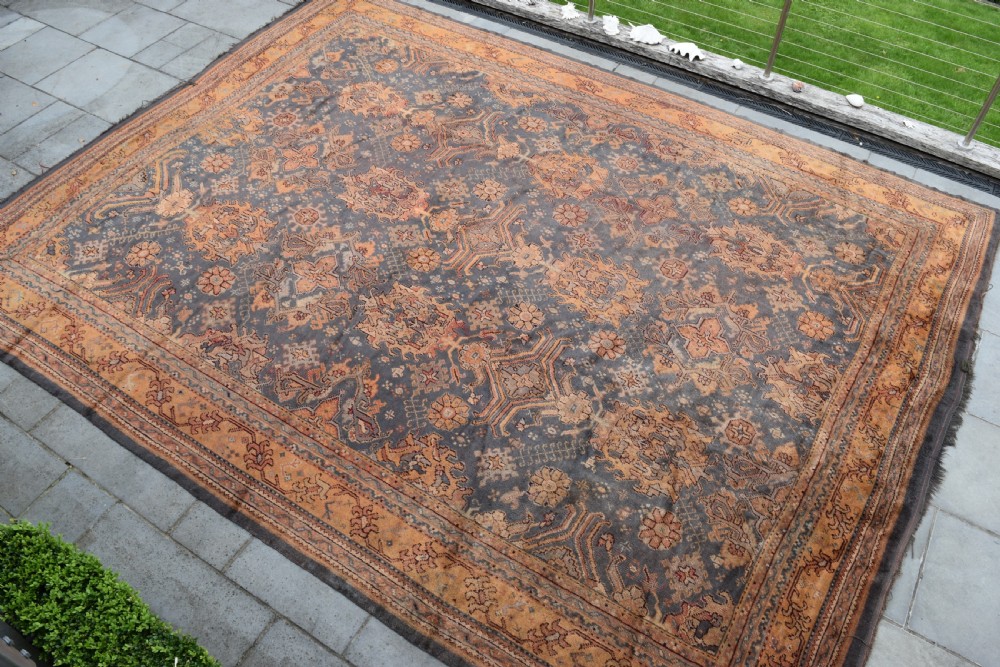 Antique Ushak carpet of very large proportions 517x399cm View VII