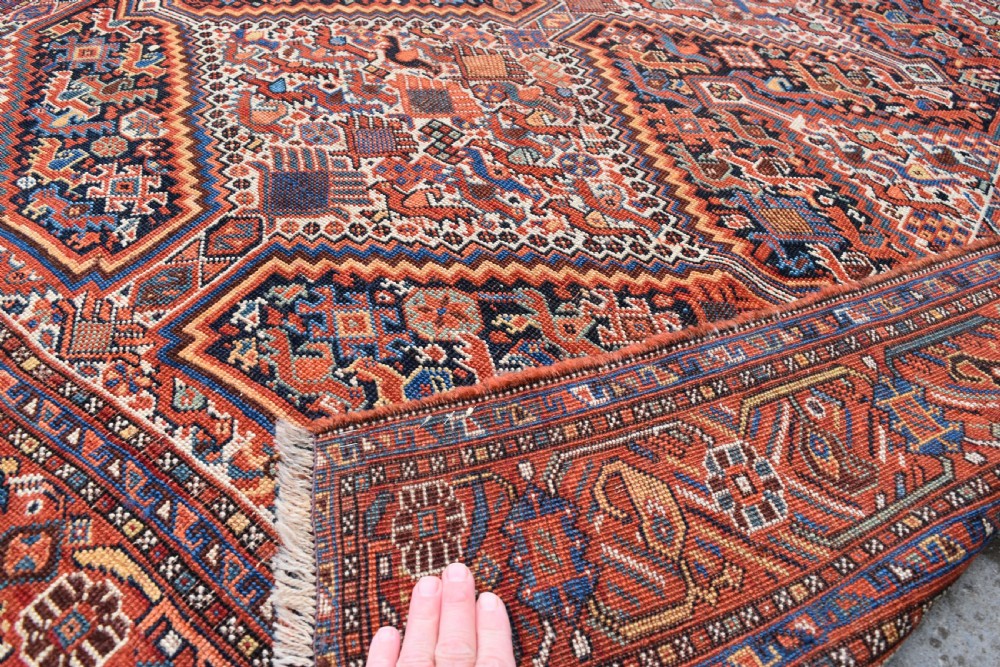 Antique Khamseh chicken rug 186x145 cm View III