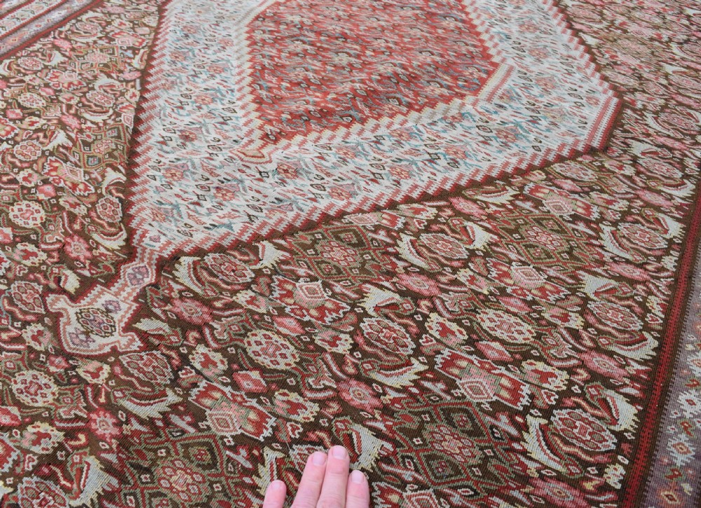 Fine antique Senneh Kilim 190x124 cm View V