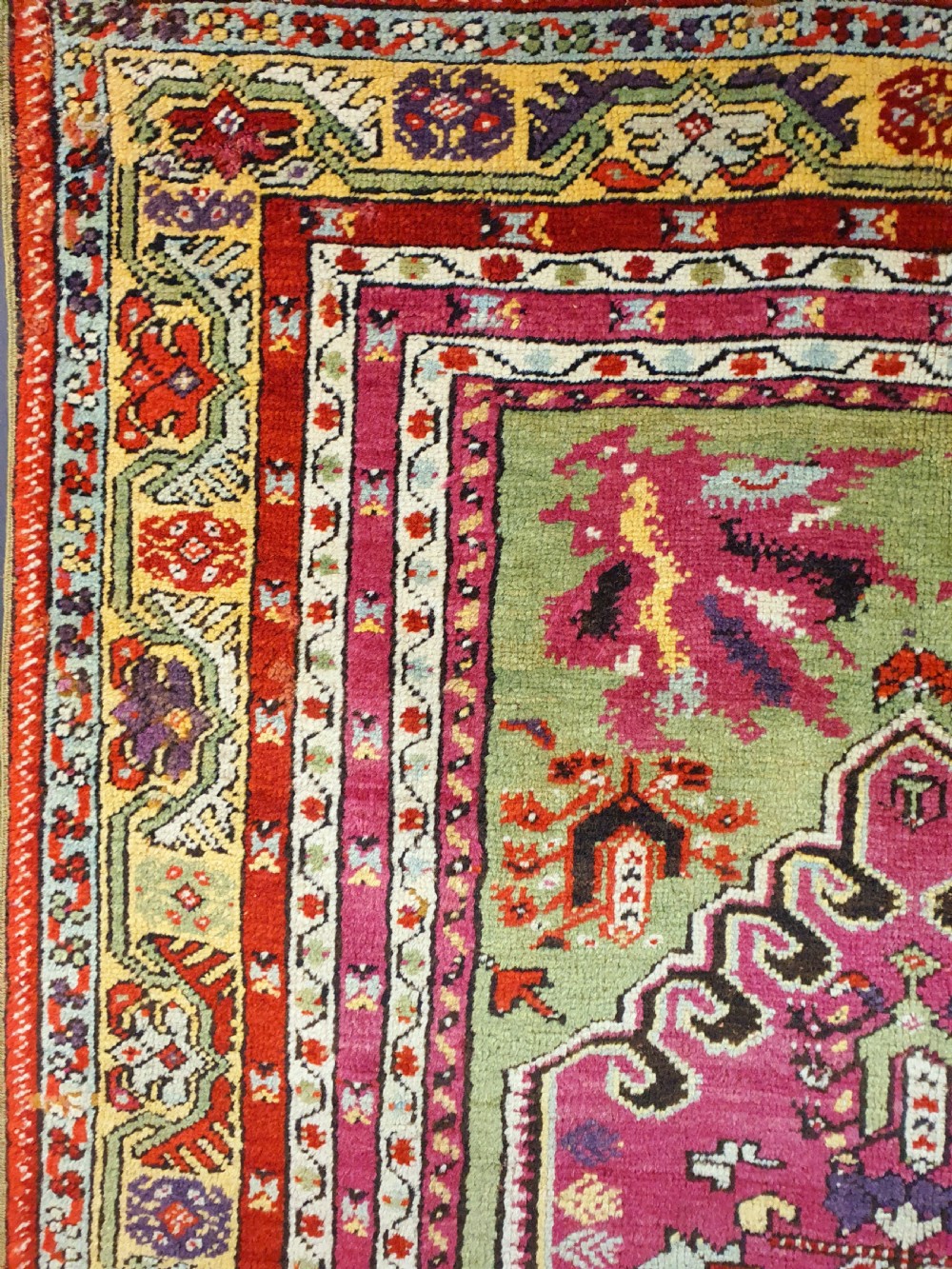 An antique Anatolian Kirshehir rug 176x123 cm View III