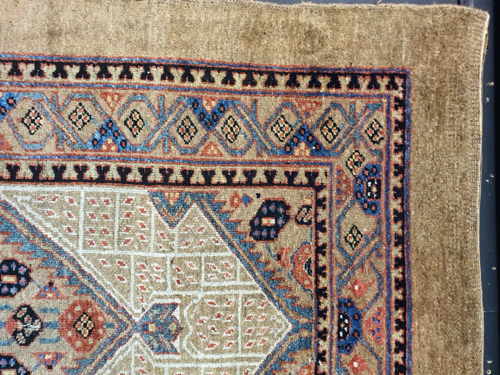 Antique Serab camel ground rug 138x102 cm View II