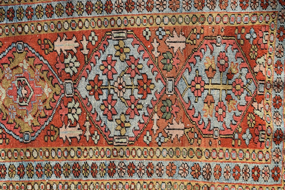 Very Fine antique Heriz narrow runner 286x75cm View II