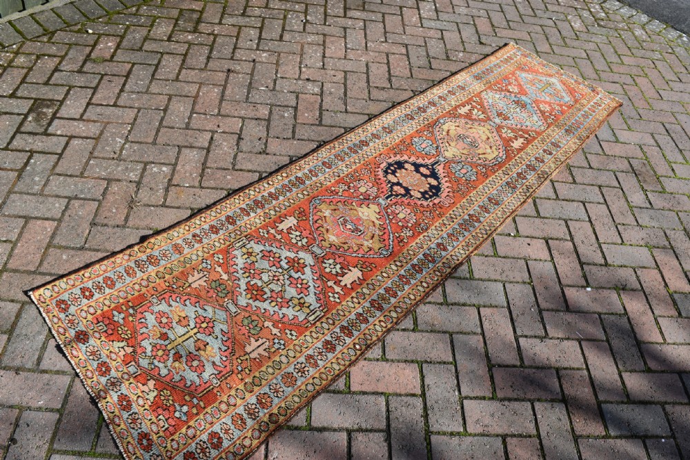 Very Fine antique Heriz narrow runner 286x75cm View IV
