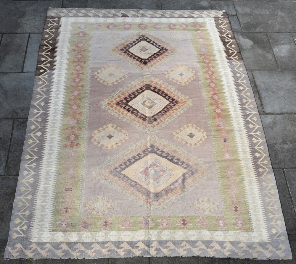 Faded Turkish kilim 301x224 cm