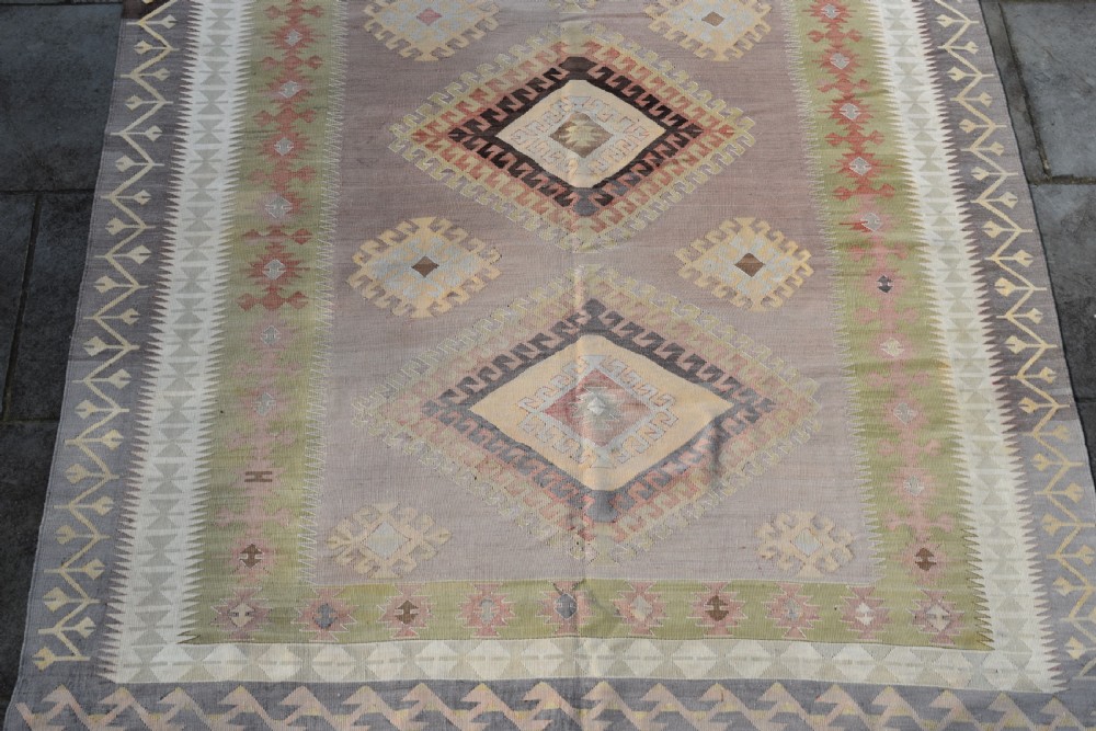 Faded Turkish kilim 301x224 cm View II