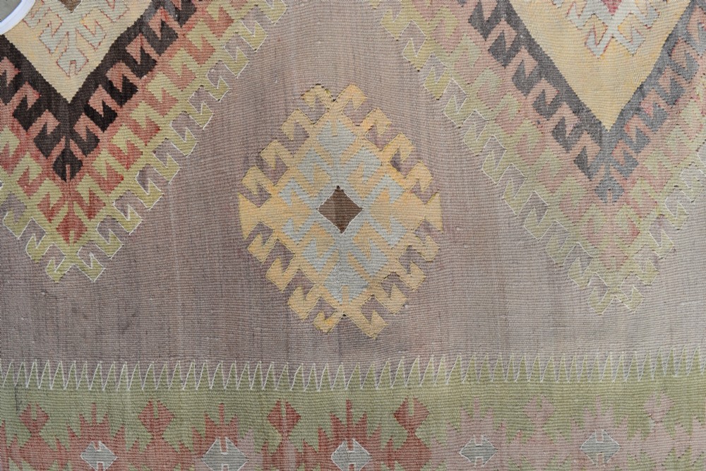 Faded Turkish kilim 301x224 cm View IV