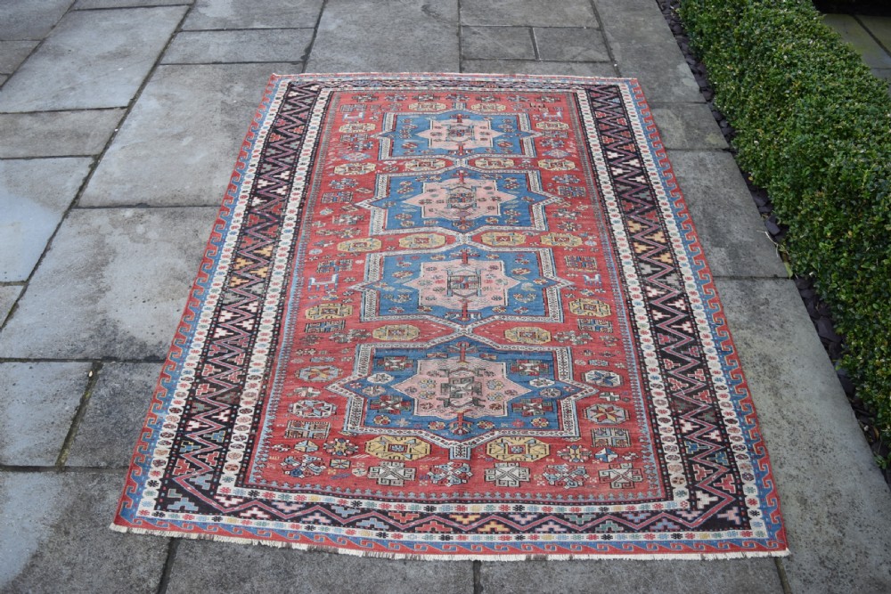 Fine antique Caucasian Sumak rug 189x143 cm View IV