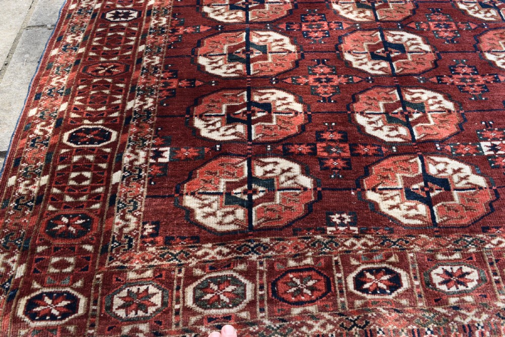 Antique Tekke Turkman rug 165x122cm View III