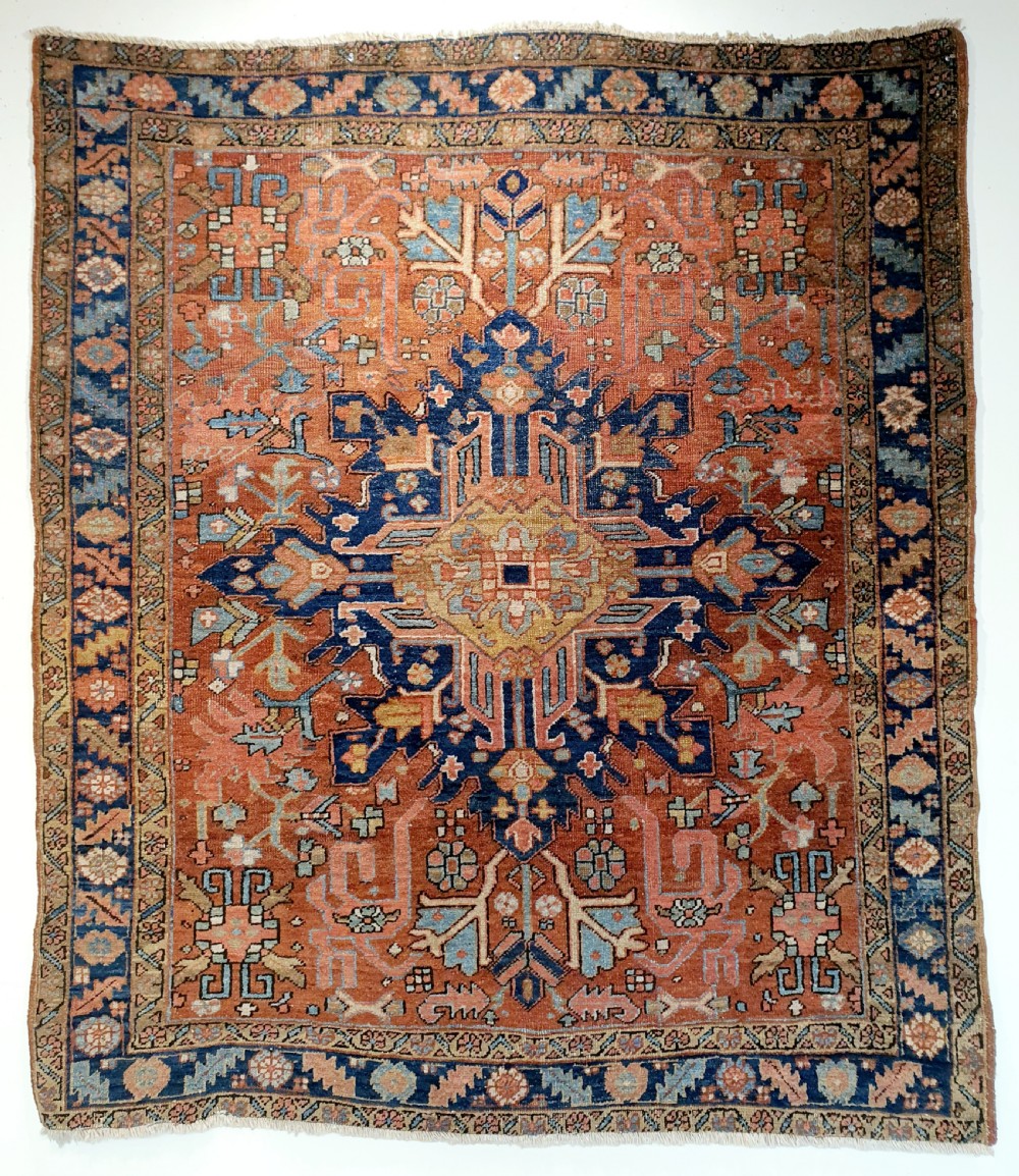 Antique Heriz rug 187x161cm