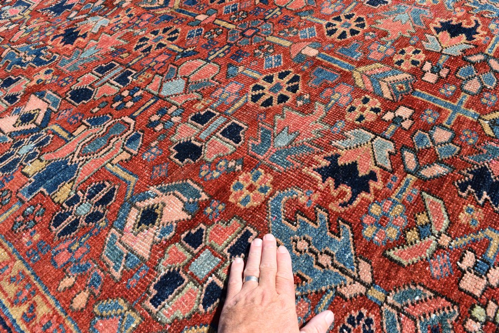 Antique Heriz small roomsize allover design carpet 295x205cm View II