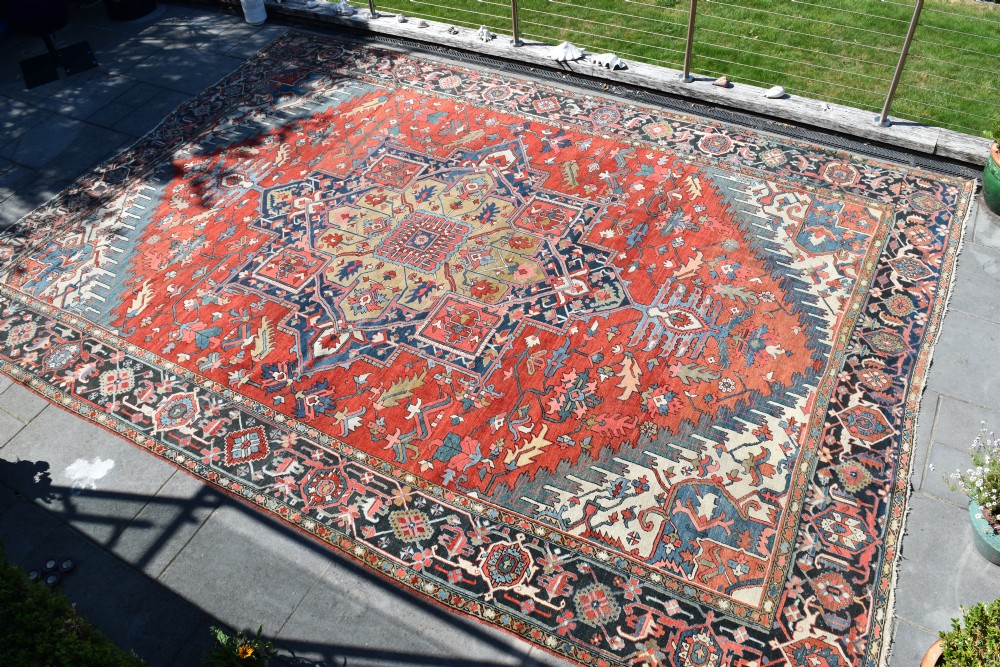 Very fine over sized antique Heriz carpet 542x381cm