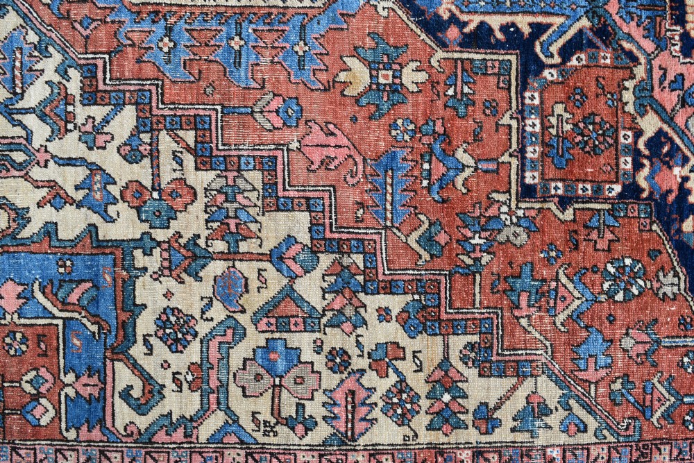 An antique small room size Heriz Carpet 283x203cm View VI