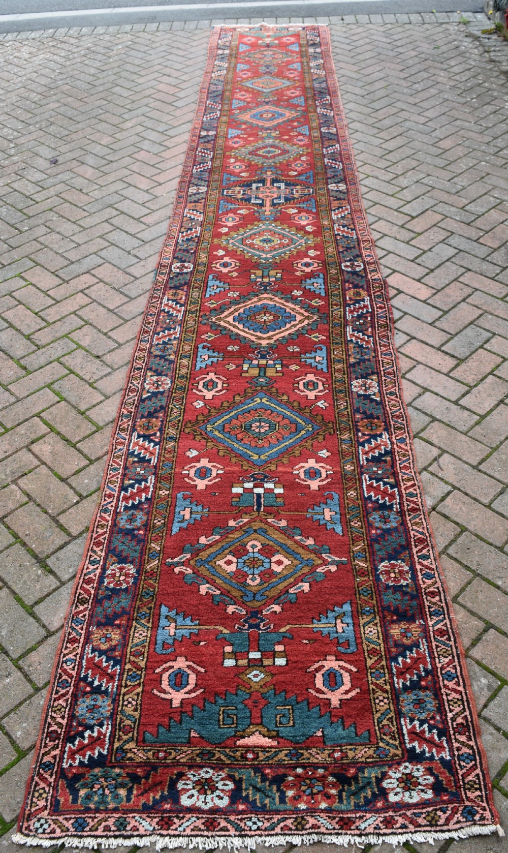 A good antique Heriz long narrow runner 530x89 cm View II