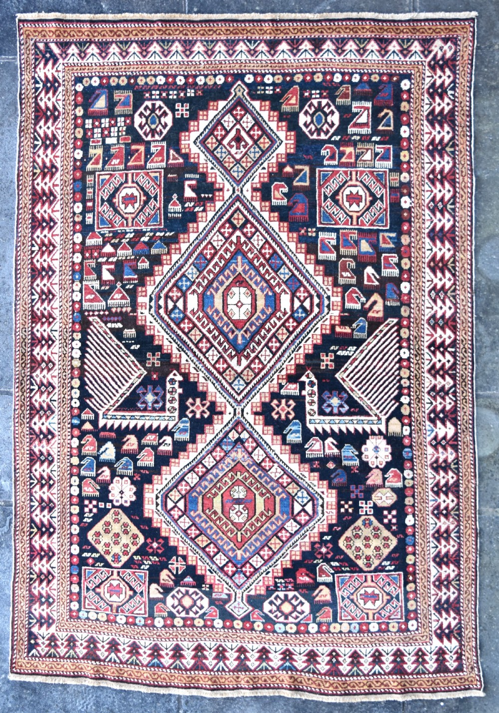 An antique Caucasian Shirvan rug 182x126cm