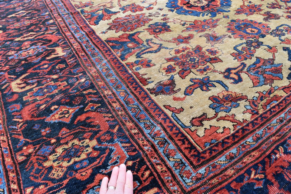 Antique Ferahan roomsize carpet 344x232 cm View III