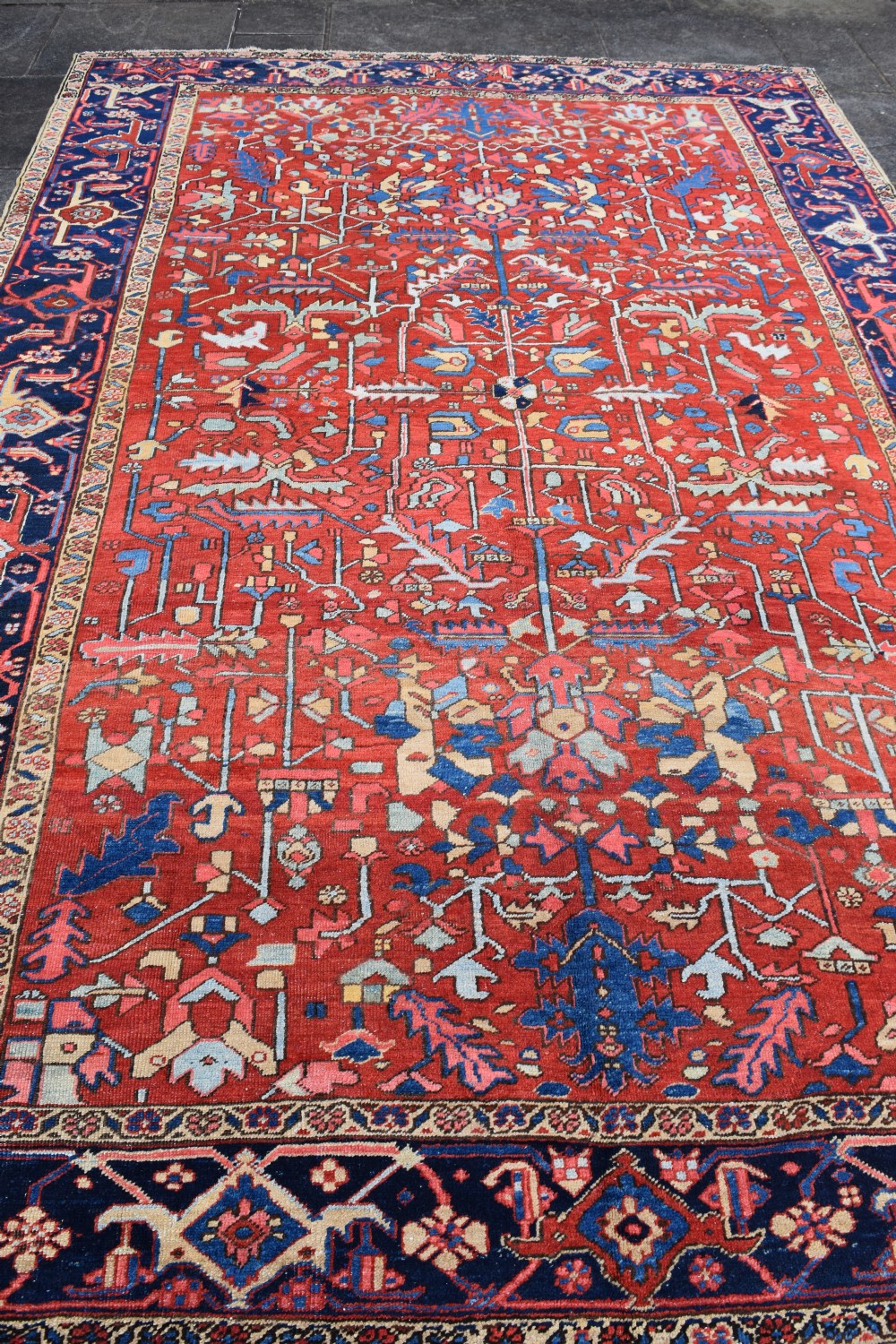 An Antique Heriz roomsize carpet 350x240 cm View V