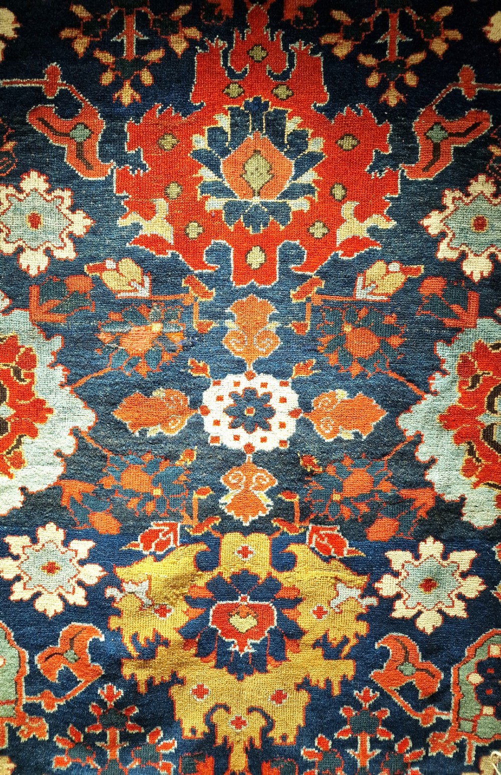 Early Kurdish carpet 300 x172 cm View IV
