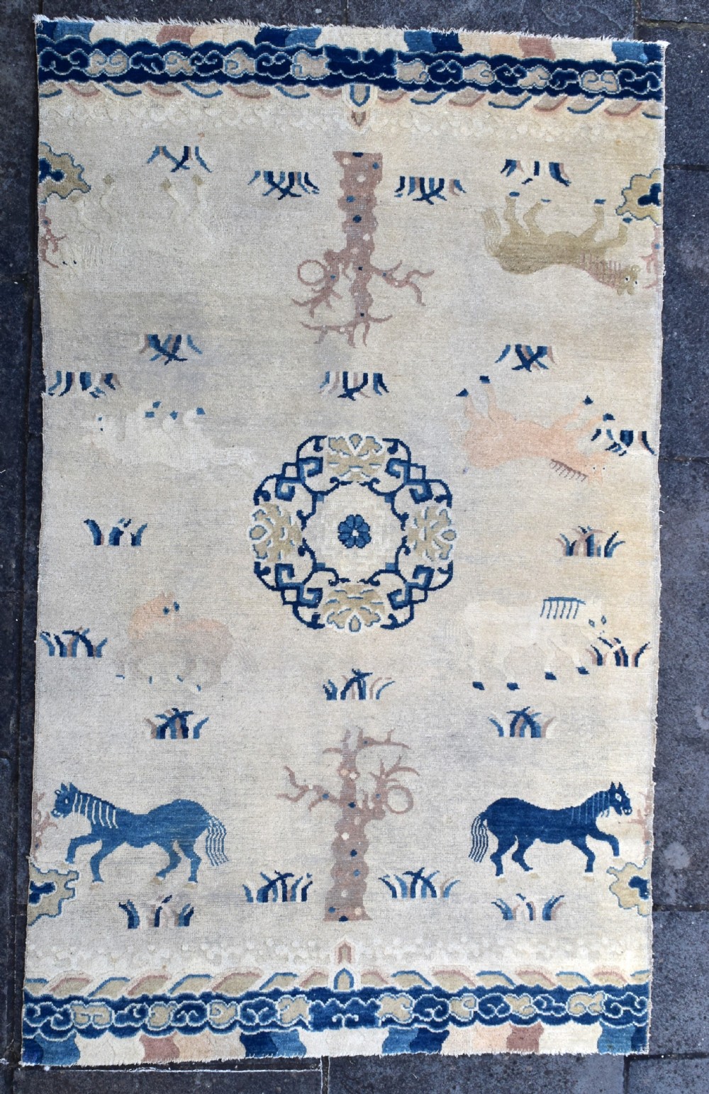 Antique Chinese Ninxia pillar rug 204x127cm
