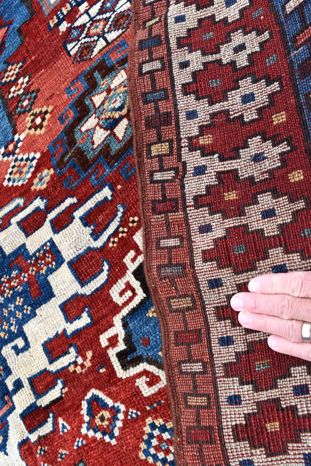 An early Kurdish Kordi carpet 268x180 cm View IX