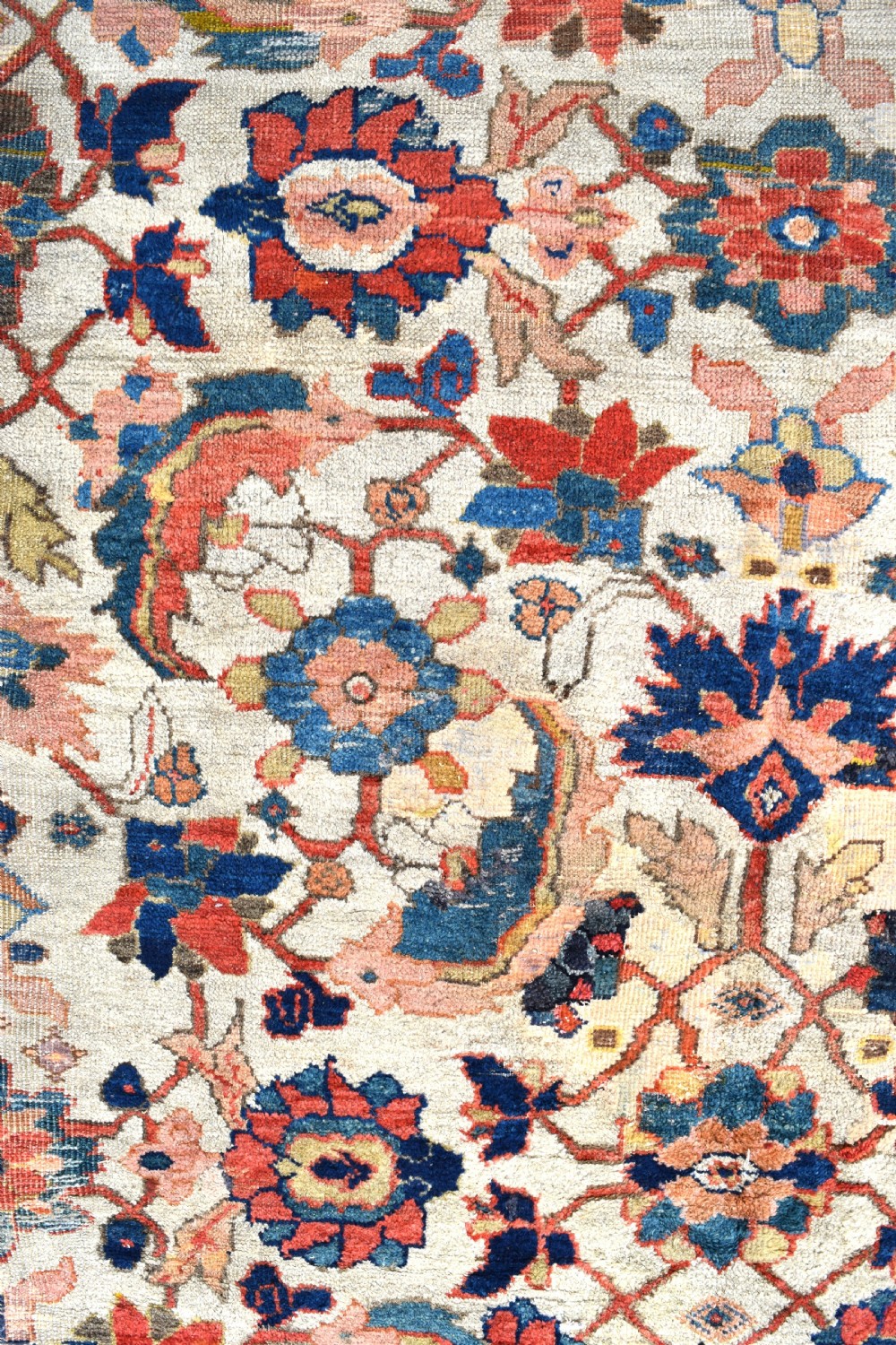 An antique Mahal country house carpet carpet 310x247cm View V