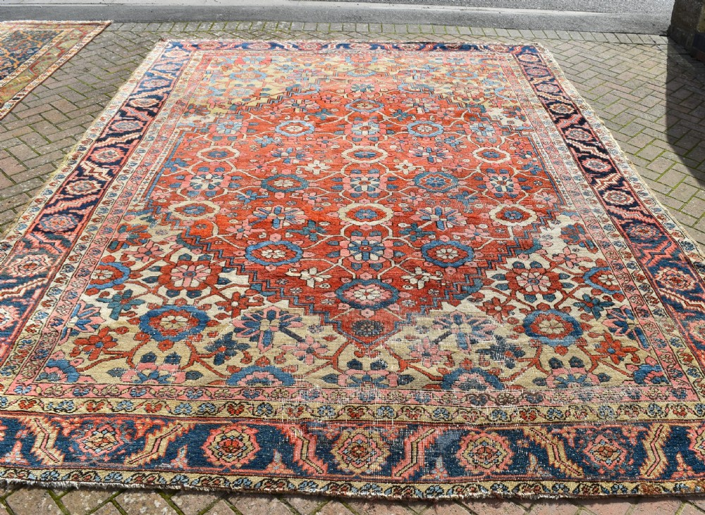 Antique Heriz carpet with allover flowers 377x288 cm View VIII