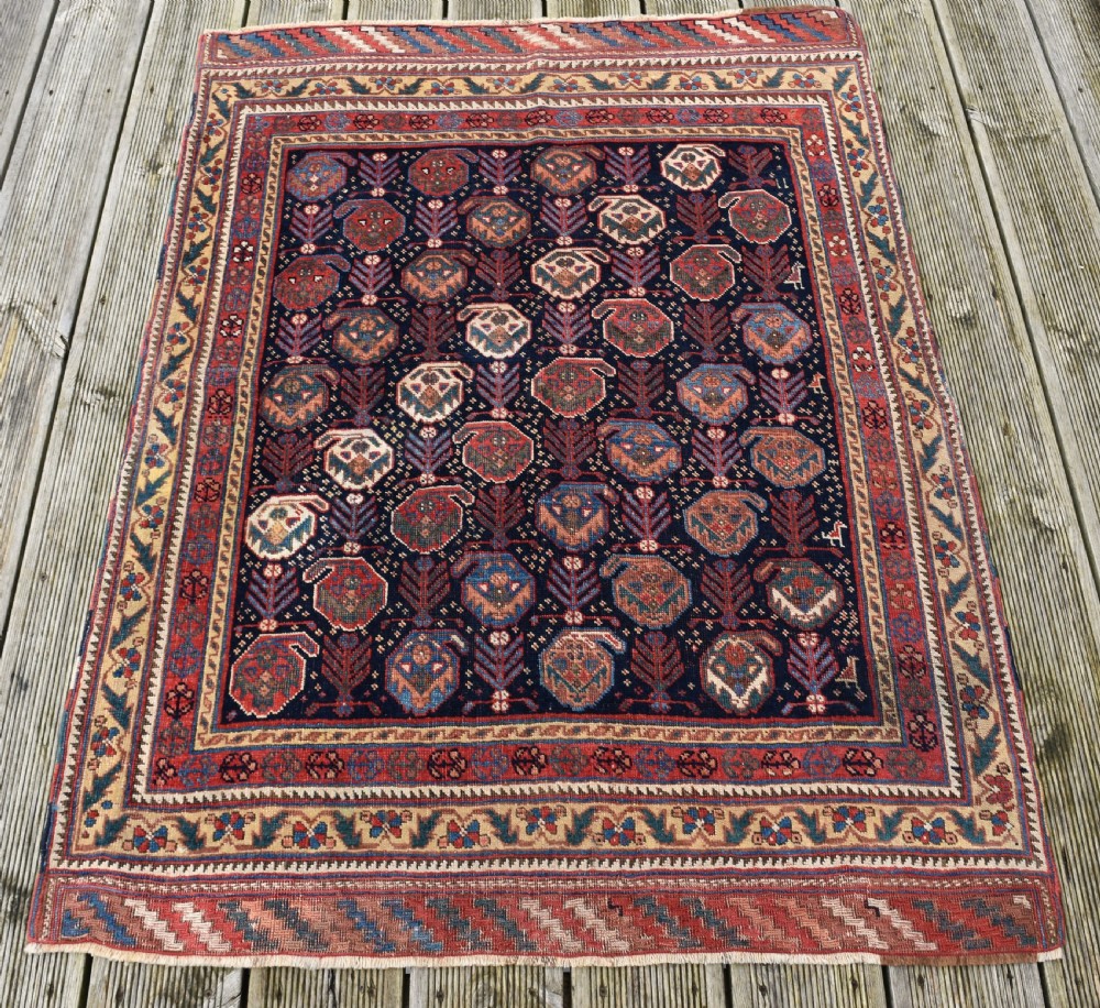 A very fine antique Afshar rug 136x100cm View II