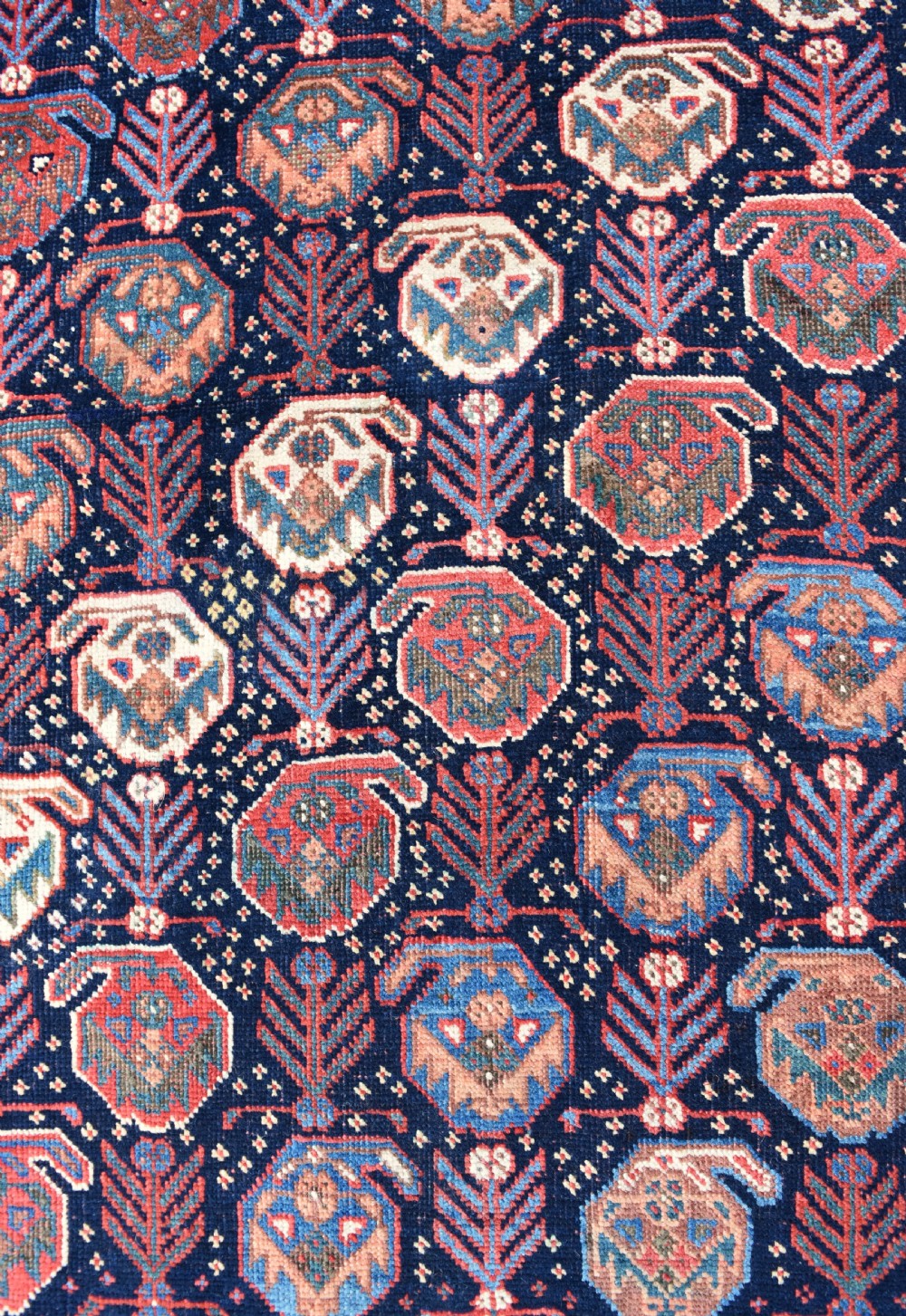 A very fine antique Afshar rug 136x100cm View III