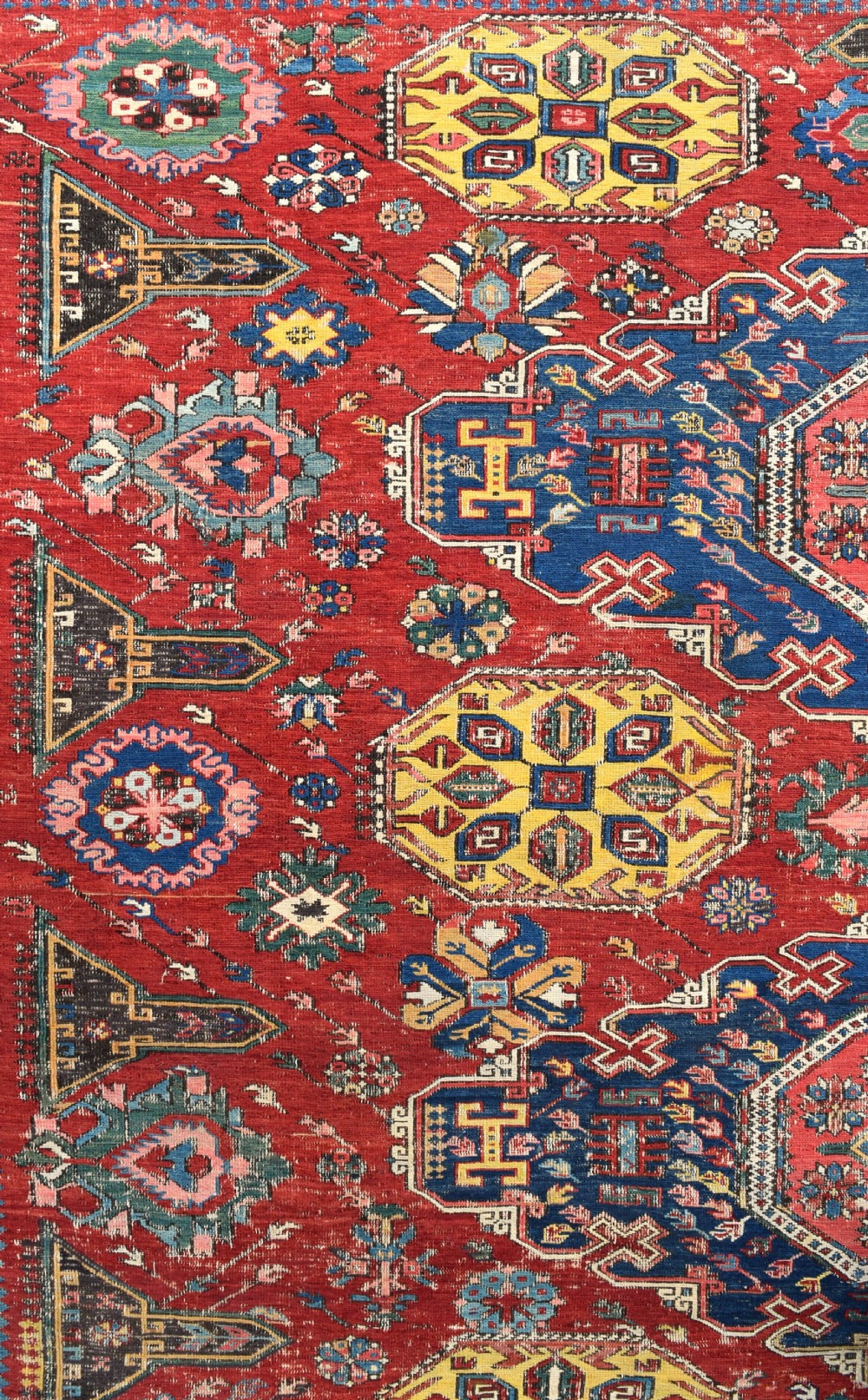 An exceptional antique kuba Sumak technique carpet 280x219 cm View XII