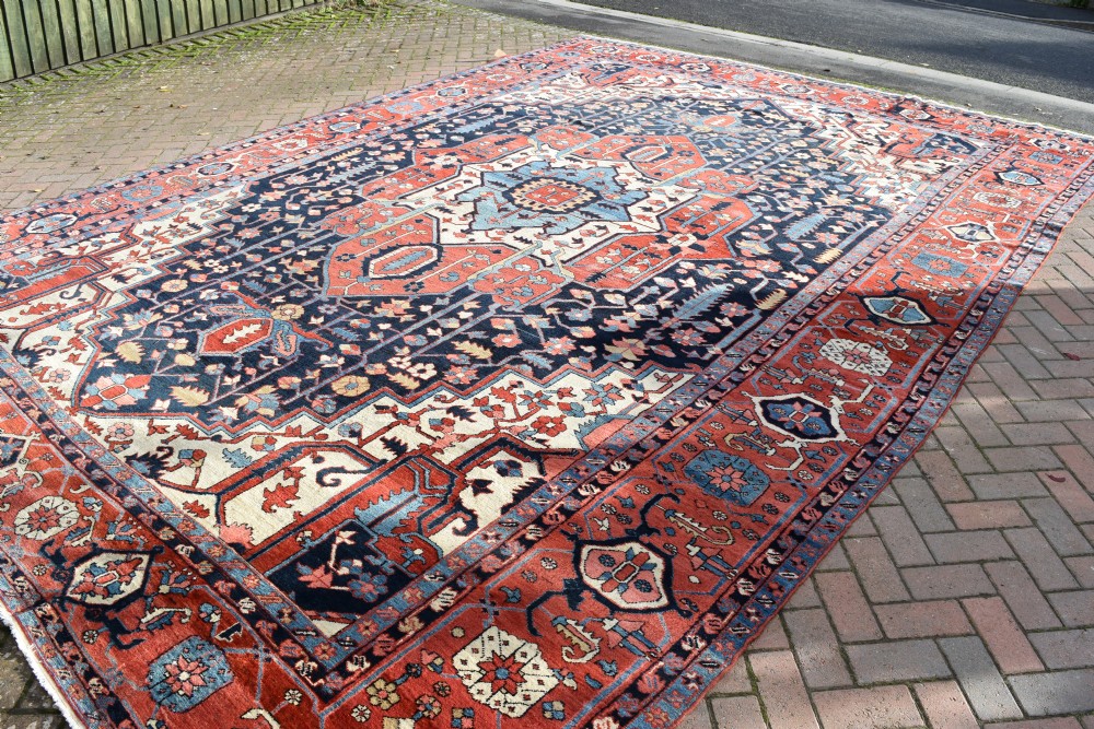 A very fine antique Serapi type Karaja over size carpet 483x350 cm