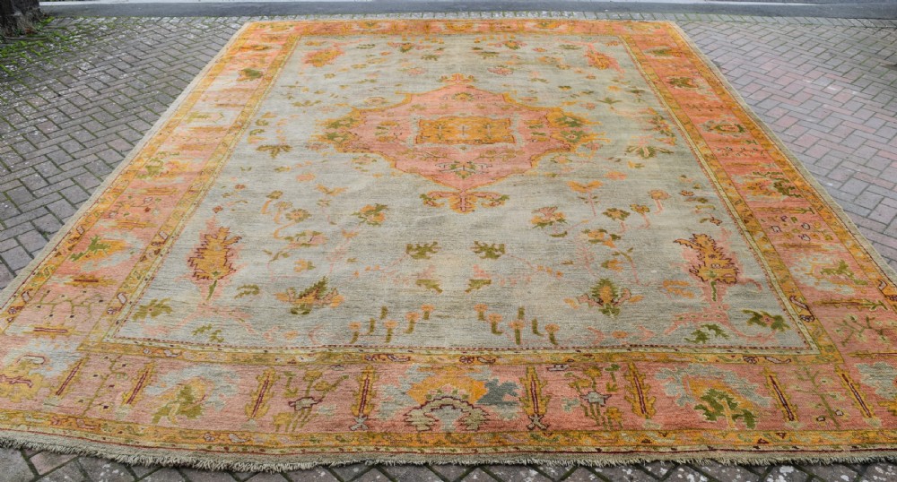 A large antique Ushak carpet 470x350 cm View IV