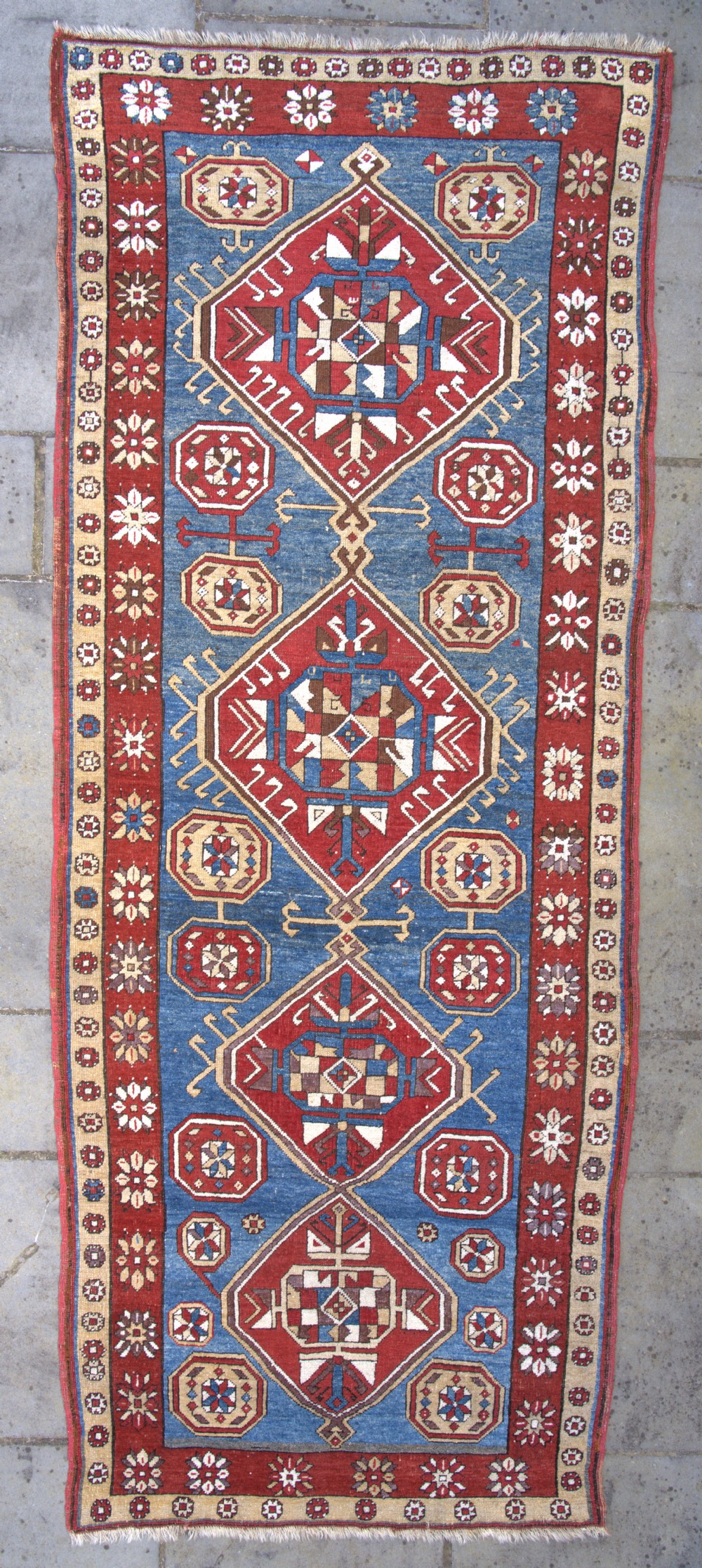 An antique Karapinar carpet 320x120 cm View V