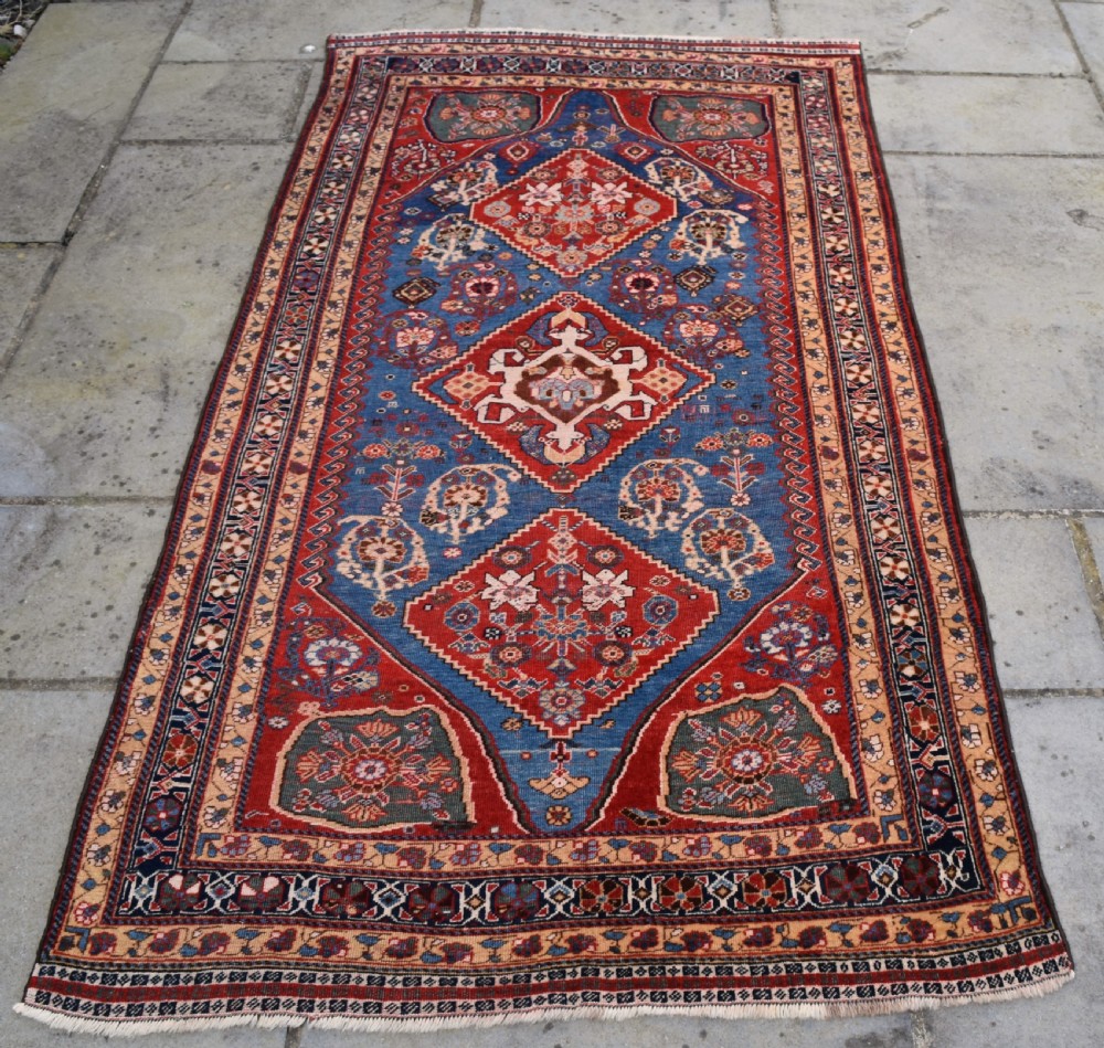 A fine Qasgai rug 204x105cm View II