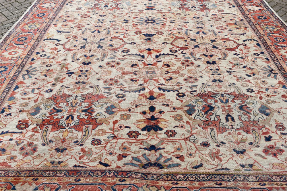 Fine antique Ziegler carpet 405x321 cm View III