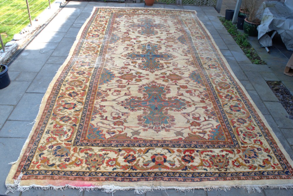 Massive Ziegler carpet 610x 313 cm