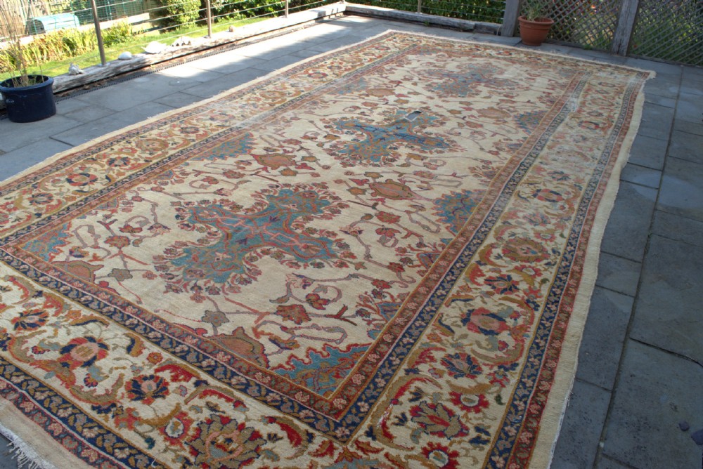 Massive Ziegler carpet 610x 313 cm View II