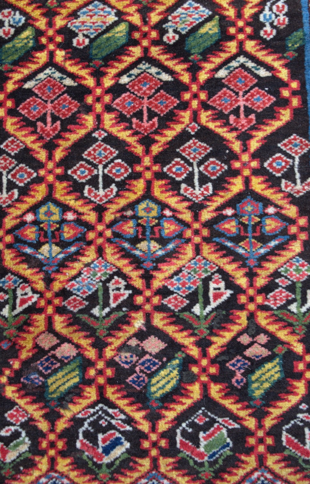fine narrow Kuba runner 376X80 CM View II