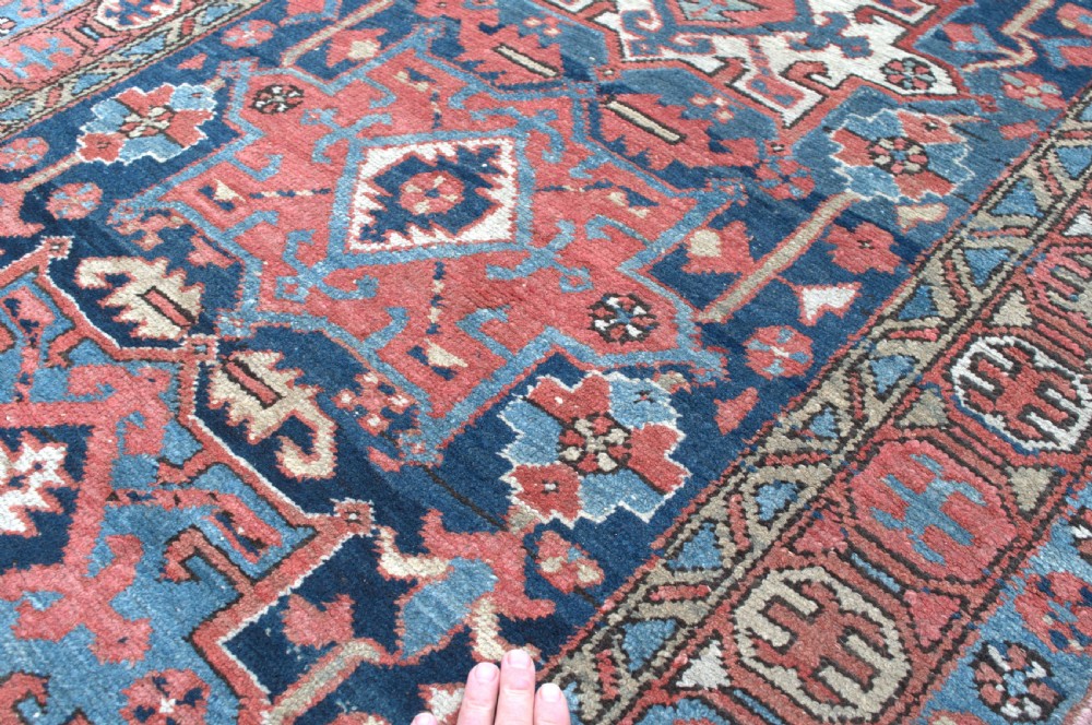Antique Heriz rug 273x107 cm View IV