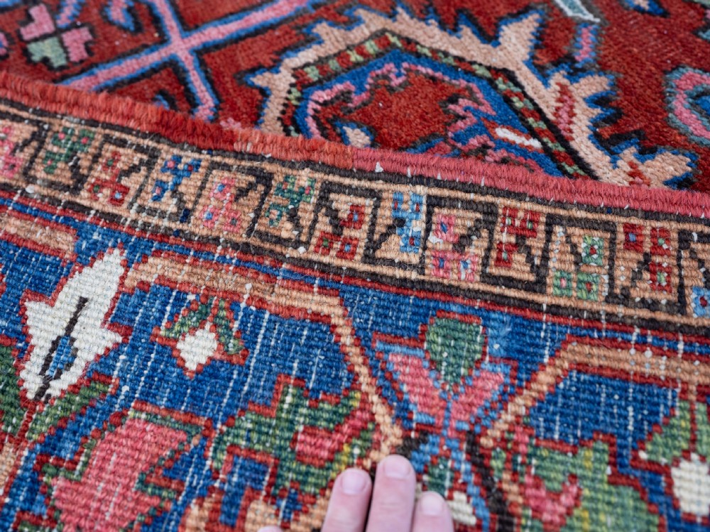 Small antique Heriz carpet 279x184cm View IV