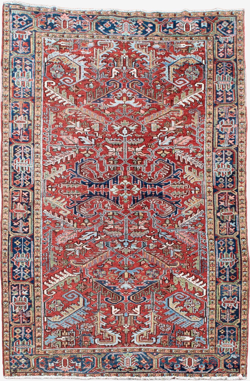 An antique Heriz Carpet 314x224cm