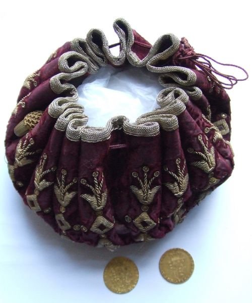 An Antique French Red Velvet Wirework Gaming Purse