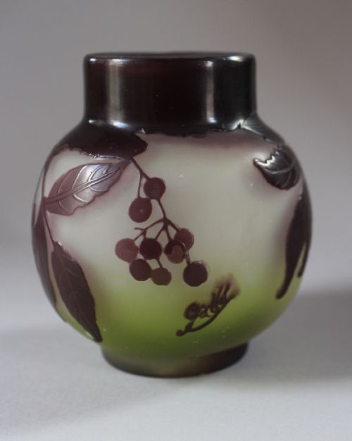 Galle Cameo Glass Cabinet Vase in Blackcurrant Pattern