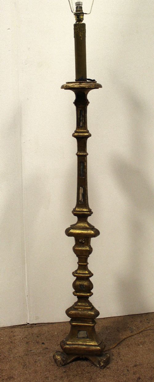Italian Giltwood Standard Lamp in Florentine Style