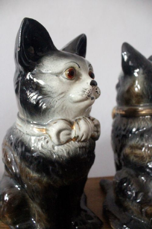 Pair of Bo'ness Scottish Staffordshire Pottery Cats