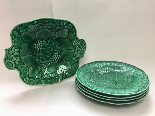 Victorian Green Glazed Majolica Plates & Comport in Strawberry Pattern