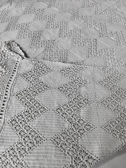 Vintage French Hand Crochet White-work Bed Cover / Beadspread / Throw