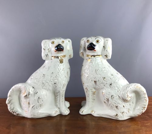 Large Pair of Victorian Staffordshire Pottery Dogs / Spaniels