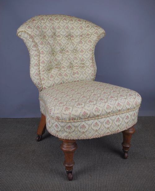Victorian Button Back Nursing Bedroom Chair