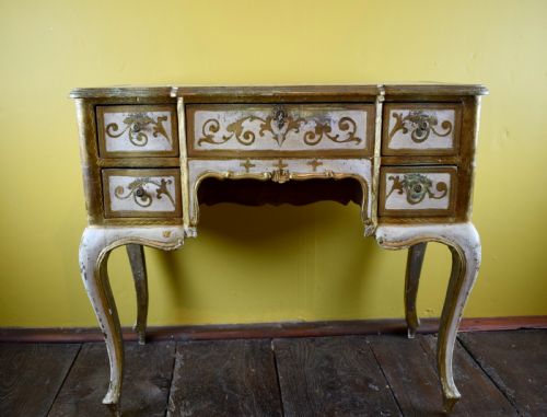 Vintage Italian Florentine Painted & Gilt Side Table