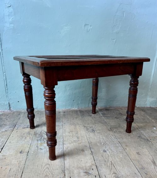 Victorian Mahogany Luggage Stand