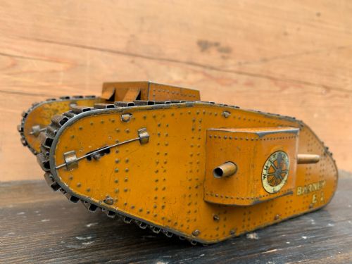 fig 1. A rare Whitanco Barney E1 WWI tinplate clockwork tank by Whitely Tansley & Co